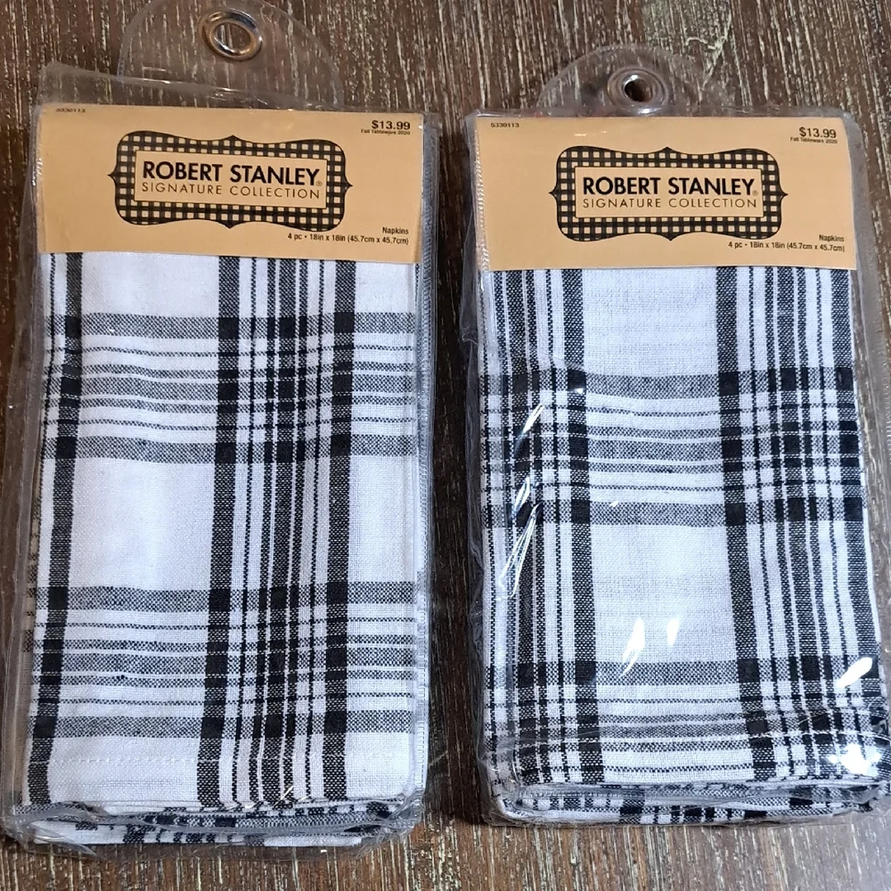 Robert Stanley NWT Signature Collection Napkin Buffalo Cottage Plaid Black White